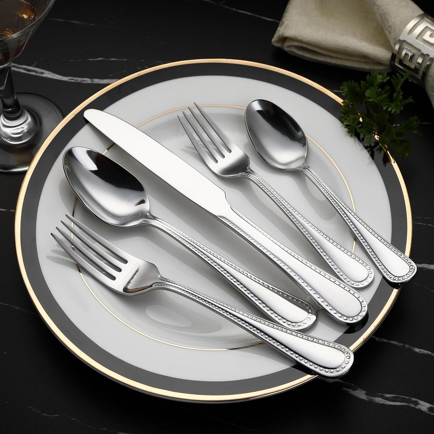 Amazon Basics Silverware Set, Stainless Steel Flatware, Dishwasher Safe, Service for 4, 20-Piece Forks and Spoons, Pearled Edge