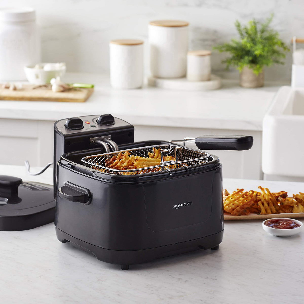 2.1-Qt (2.0L) Electric Deep Fryer with 8-Cup Oil Capacity, Adjustable Temperature Control, Timer, Easy Draining Removable Basket, Viewing Window, 1500W, Black (2.1-Qt, Black)