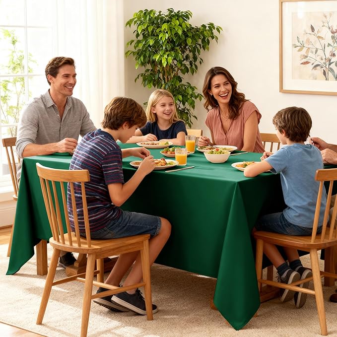 10-Pack Hunter Green Tablecloths for Rectangle Tables, 70 x 108 Inches, Stain-Resistant Polyester Fabric for 6 Foot Tables - Washable Table Covers for Weddings, Birthday Parties, Events