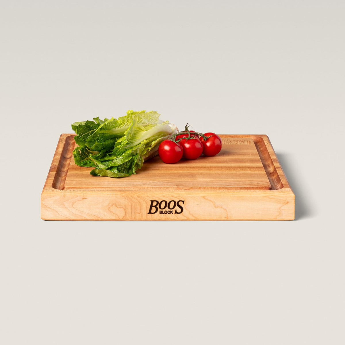 Block CB1052 1M1515175 Maple Wood Square Cutting Board with Juice Groove (Medium Brown / 15"L x 15"W)