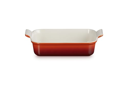 Stoneware Heritage Rectangular Dish (2.5 qt / Cerise)