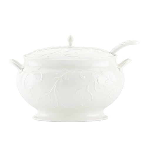 Opal Innocence Carved Covered Soup Tureen with Ladle (6.45 LB / Covered Tureen with Ladle)