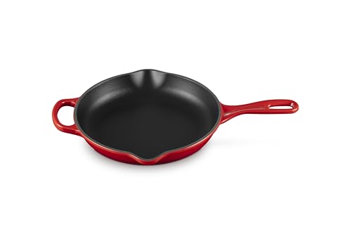 Enameled Cast Iron Signature Round Skillet (9" / Cerise)