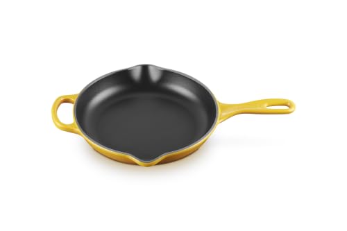 Enameled Cast Iron Signature Round Skillet (9" / Nectar)