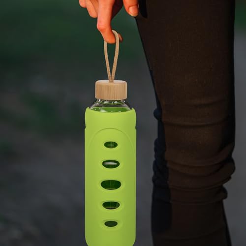 32 oz Narrow Mouth Glass Water Bottle with Windowed Silicone Sleeve (Green)