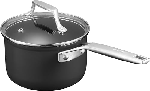 1.5 Quart Saucepan with lid (1.5 Quarts)