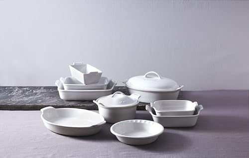 Stoneware Heritage Covered Oval Casserole (White)