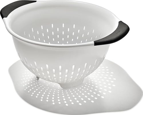 Good Grips Plastic Strainer (3 QT)