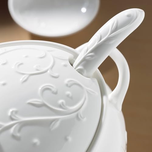 Opal Innocence Carved Covered Soup Tureen with Ladle (6.45 LB / Covered Tureen with Ladle)