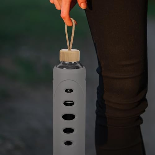 32 oz Narrow Mouth Glass Water Bottle with Windowed Silicone Sleeve (Grey)