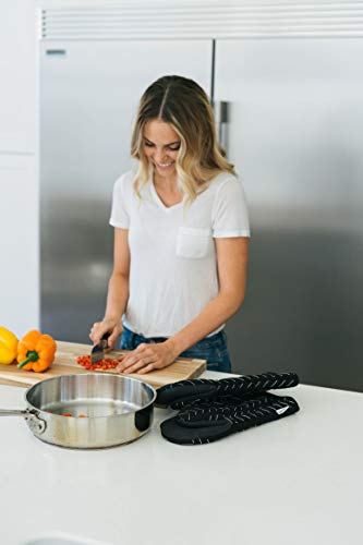 Heat Resistant Designer Kitchen Oven Mitts with Neoprene Non (Black)