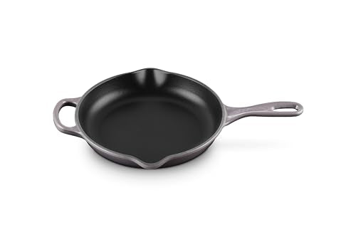 Enameled Cast Iron Signature Round Skillet (9" / Oyster)