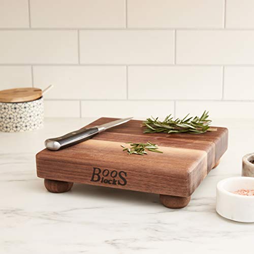 Block WAL B9S Square Walnut Wood Edge Grain Cutting Board with Feet (9"L x 9"W / Walnut with Wood Feet)