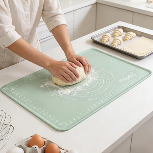 Silicone Pastry Mat (Light Green / 23.6"L x 15.7"W)