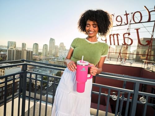Quencher H2.0 Flow State Tumbler (40 Ounces / Passion Pink)