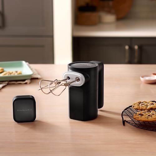 Go Cordless Hand Mixer (Matte Black / 7 Speed)