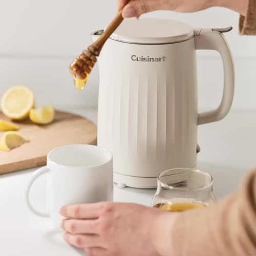 Electric Kettle (Truffle / 1.1 Quarts)