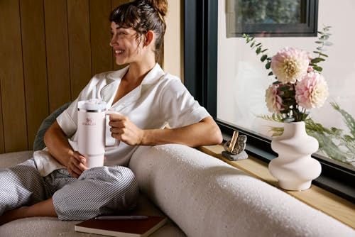 Quencher H2.0 Flow State Tumbler (40 Ounces / Rose Quartz Bouquets)