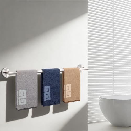 Bath Towel Bar (Brushed Nickel / 33 Inch)