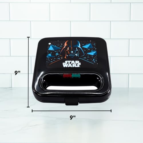 Star Wars Darth Vader and Death Star Grilled Cheese Maker (Star Wars Darth Vader)