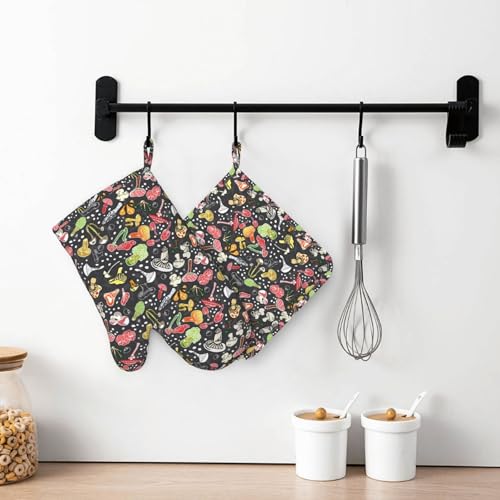 Fresh Mushroom Oven Mitts and Pot Holders Sets of 4 (One Size / Fresh Mushroom)