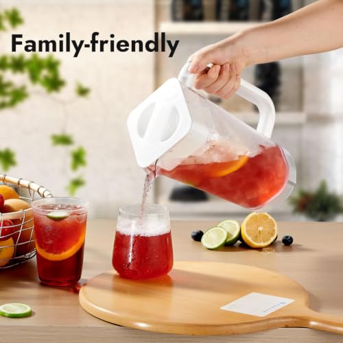 2 Pack Plastic Pitcher with Lid (White & Brown)