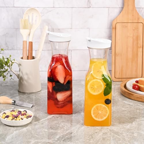 Set of 4 Plastic Carafe with Lid