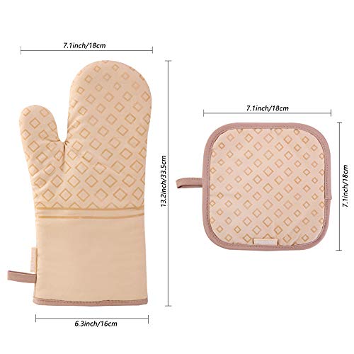 Set of 4 Oven Mitts and Pot Holders (Beige)
