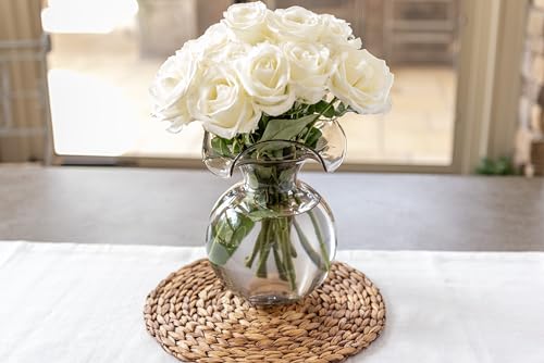 Hibiscus Glass Gray Medium Fluted Vase (Medium / Gray)