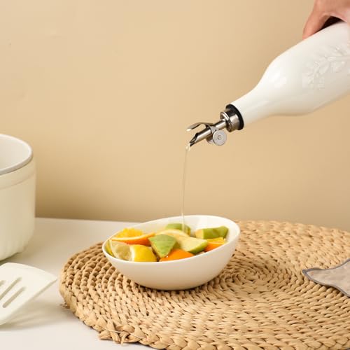 22 Oz Olive Oil Dispenser Bottle with Spout (Round)