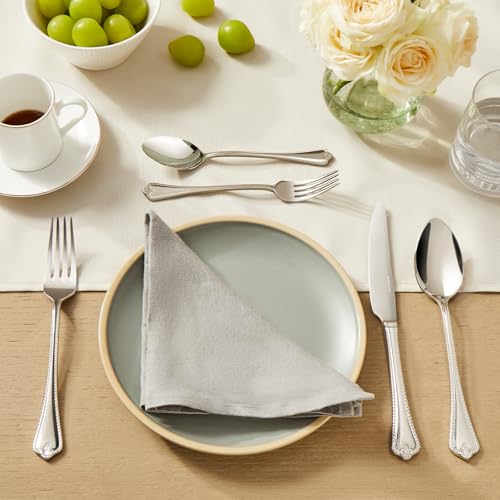 30 Piece Silverware Set (30-Piece / Silver)