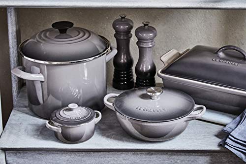 Stoneware Covered Rectangular Casserole (Oyster)