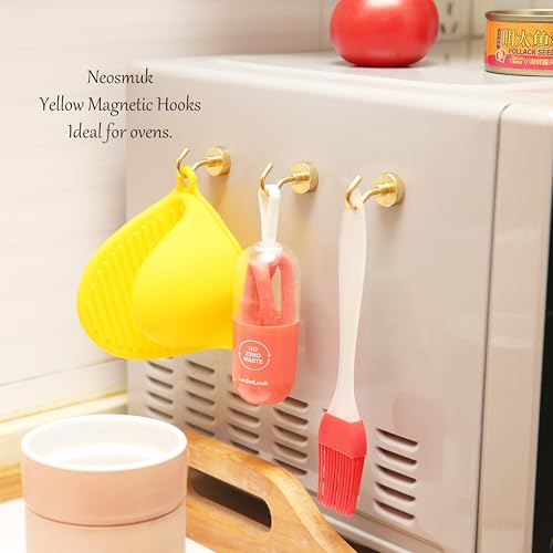 Magnetic Hooks (Gold / 0.67 inches)