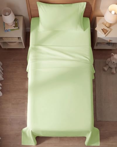 Twin Size 3 Piece Sheet Set (16 - Light Sage Green / Twin)