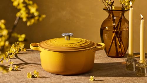 Enameled Cast Iron Round Dutch Oven (Nectar/Crucible Knob / 5.5 Qt)
