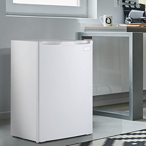 Mini Fridge for Home Office or Dorm (4.4-Cu.Ft. / White)