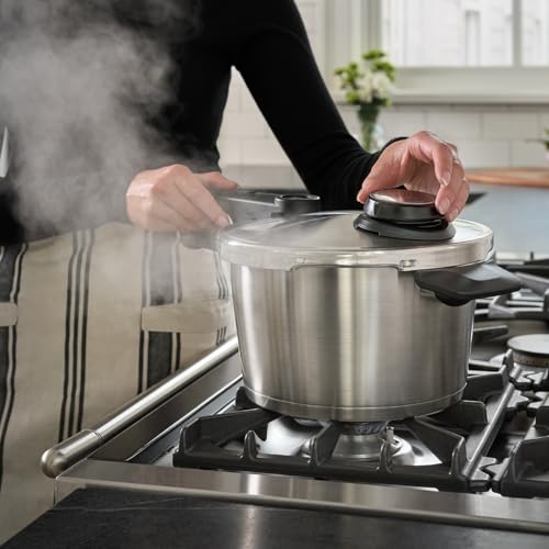 Vitavit Premium Pressure Cooker with Steamer Insert