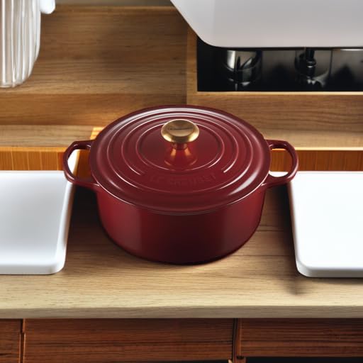 Enameled Cast Iron Round Dutch Oven (Garnet / 5.5 Qt)