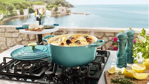 Enameled Cast Iron Round Dutch Oven (Riviera / 5.5 Qt)
