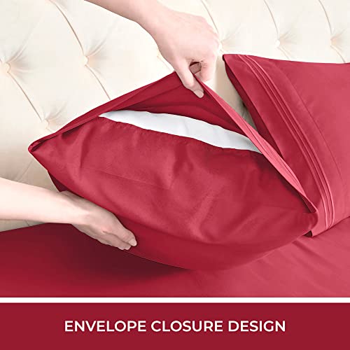 Iconic 4 Piece (1752 Brick Red / RV / Short Queen)