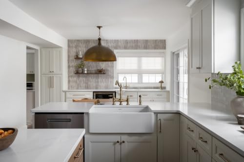 30x20 in White Reversible Fireclay Farmhouse Sink (30 Inch - Single Bowl)