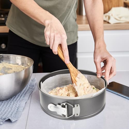4 Pcs 8 Inch Non Stick Springform Pan with Removable Bottom Carbon Steel Round Springform Cheesecake Pan with Stainless Steel Spring Buckles for Baking Kitchens Restaurant (Gray / 8 Inch)
