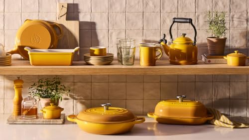 Stoneware Heritage Loaf Pan (Nectar)