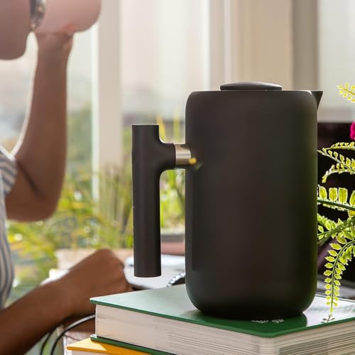 Clara Insulated Coffee Maker with Enhanced Filtration System (Matte Black)