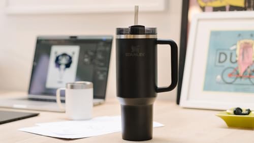 Quencher H2.0 Flow State Tumbler (40 Ounces / Black 2.0)