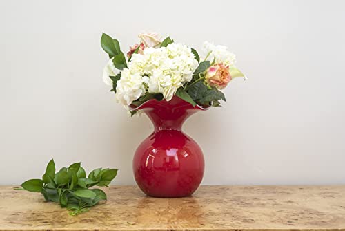 Hibiscus Glass Red Medium Fluted Vase (Medium / Red)