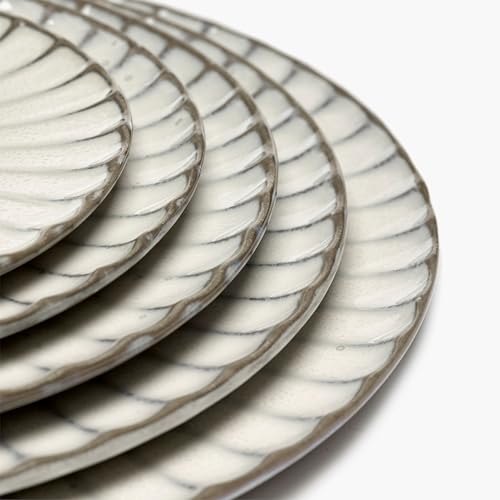 White Dinner Plates (Dinner / White)