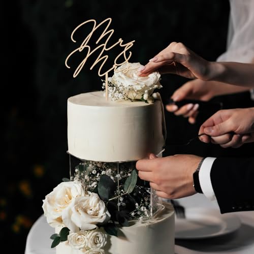 Mr & Mrs Wedding Cake Topper in Wood (Oak Finish D1)