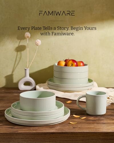 Star Stoneware Dinnerware Sets with Pasta Bowls (Light Green / Service for 4 - Double Bowls)