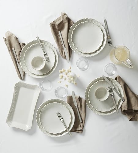 French Perle Scallop White Stoneware 24 (24-Piece Dinnerware Set / White)